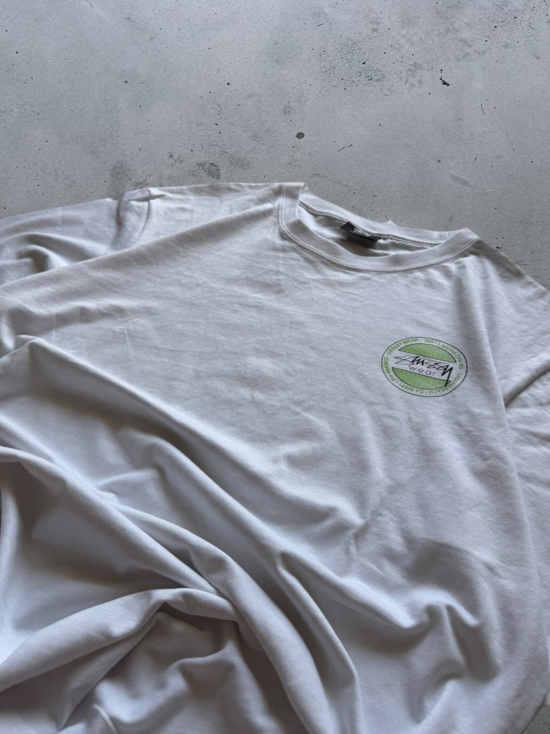 Stussy White Graphic Tshirt-L