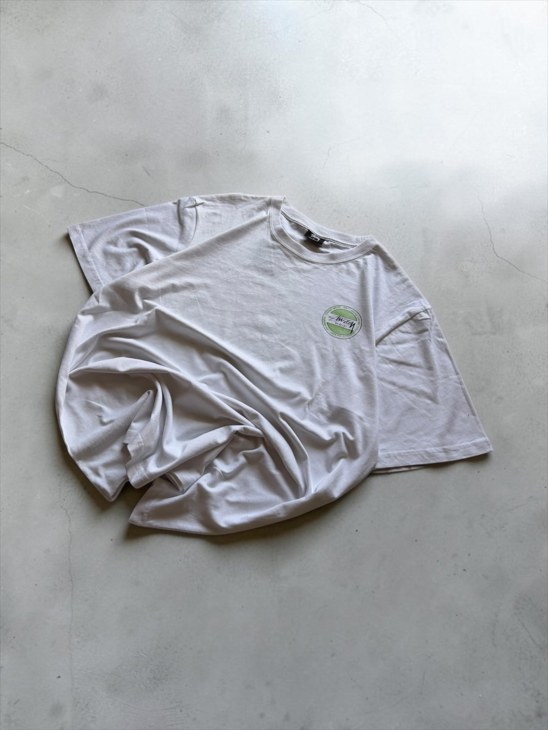 Stussy White Graphic Tshirt-L
