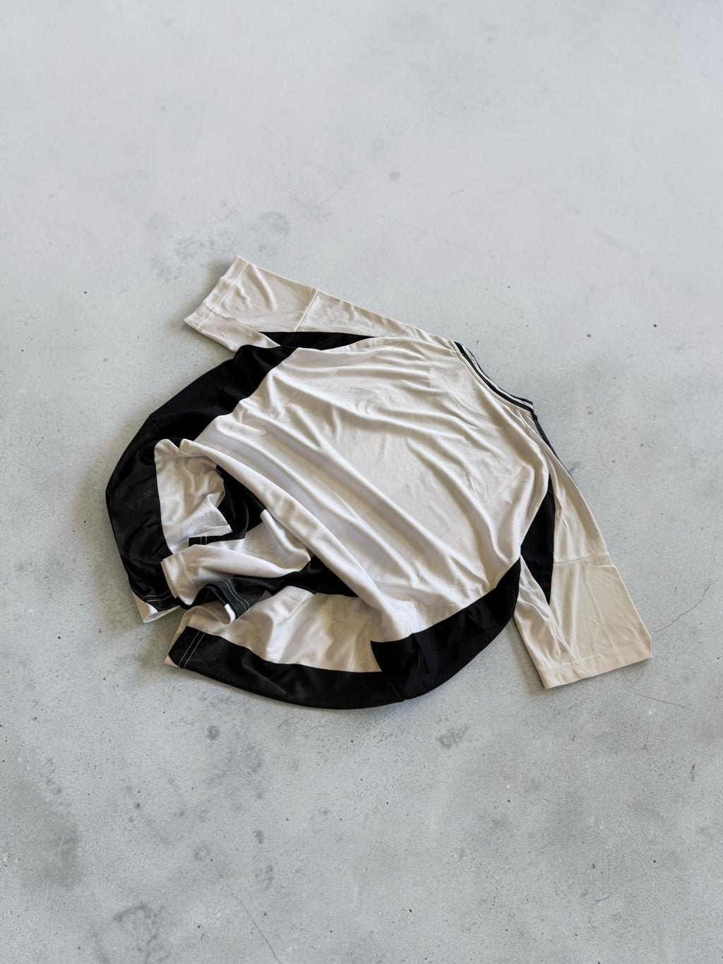 Adidas Juventus Jersey- XL