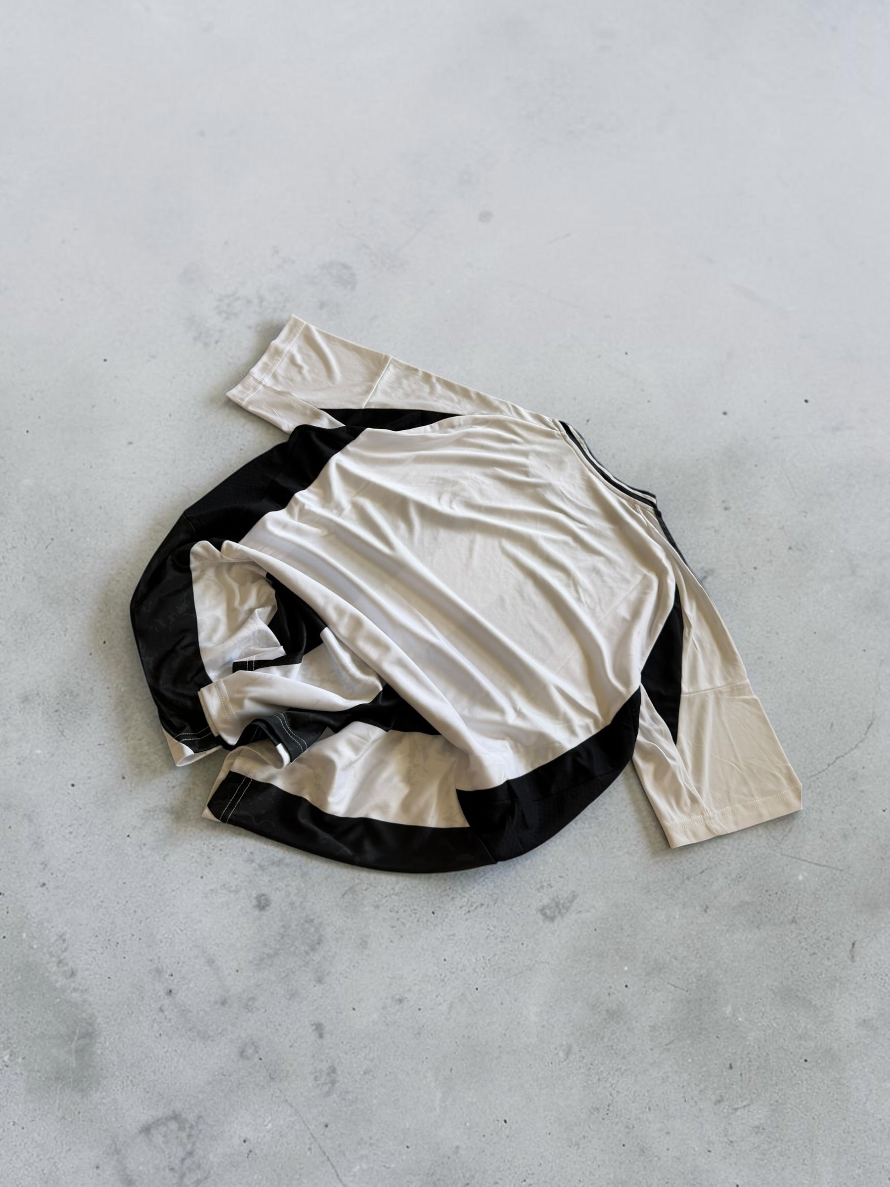 Adidas Juventus Jersey- XL